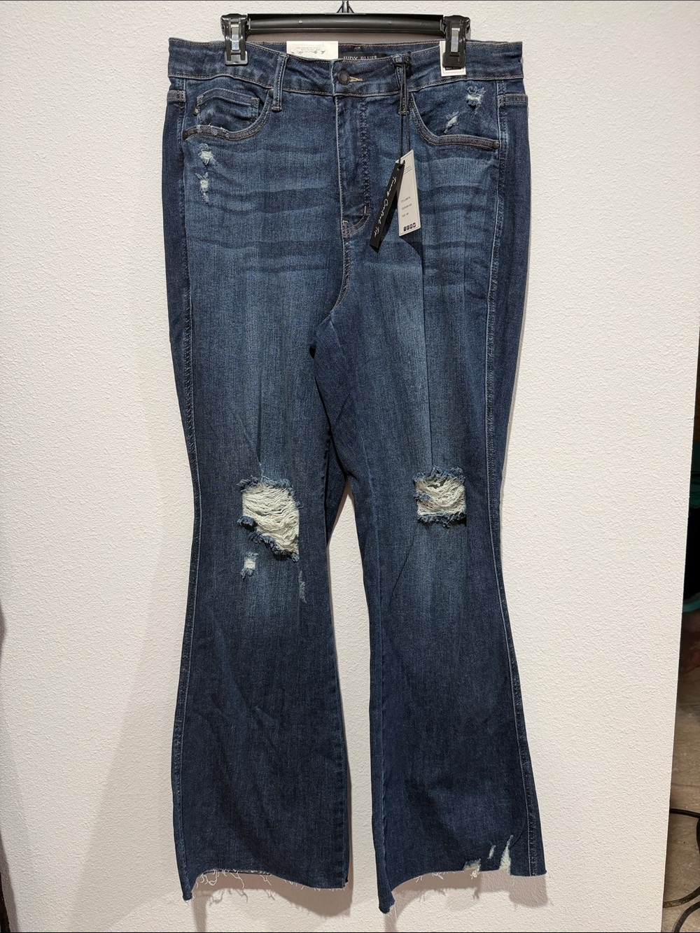 NWT Judy Blue Distressed Dark Blue Flare Jeans 16W